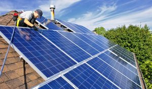 Service d'installation de photovoltaïque et tuiles photovoltaïques à Bozouls